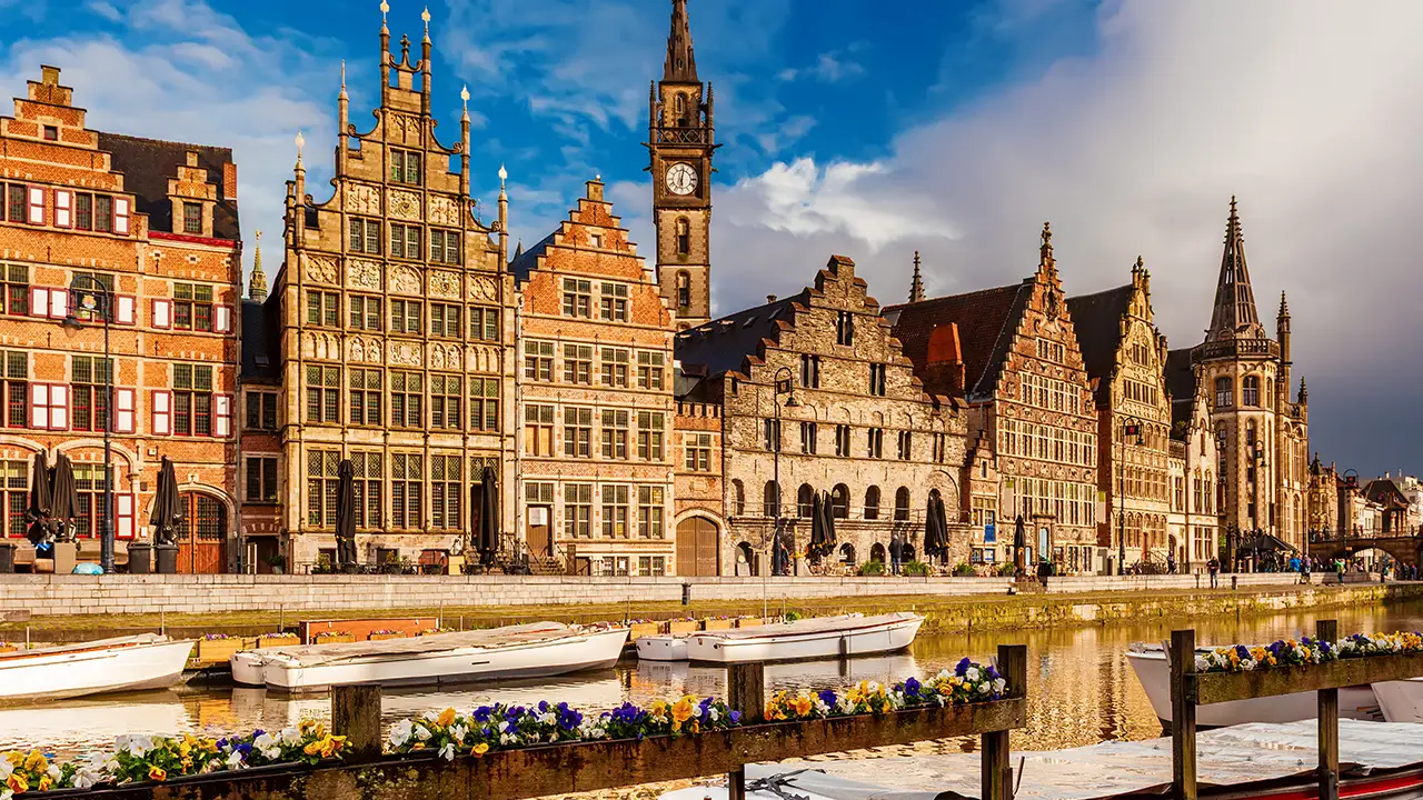 Travel on a tourist tour to one of the most famous European countries, Belgium, and enjoy a charming holiday in the most beautiful tourist destinations.