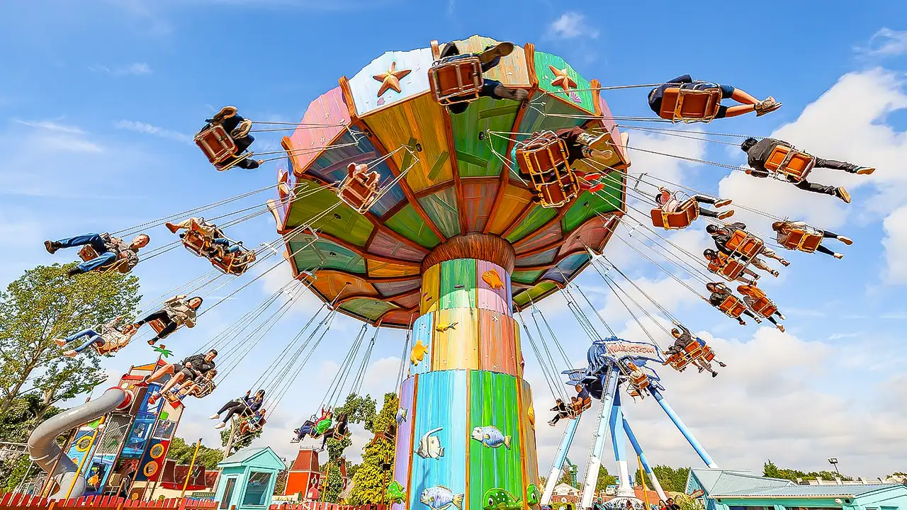 DRAYTON MANOR THEME PARK